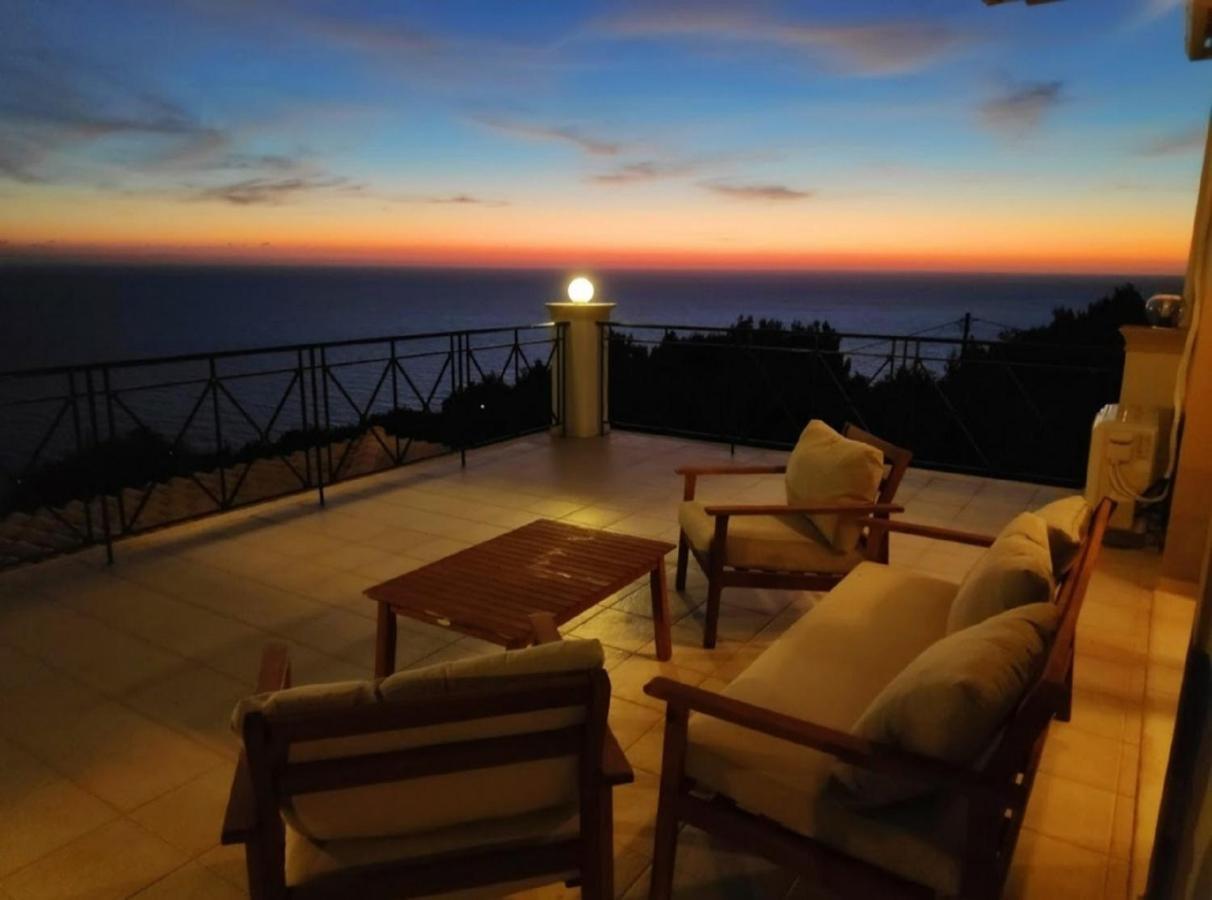 Villa Vardia-Amazing Seaviews With Heated Pool Sinarádes Exterior photo